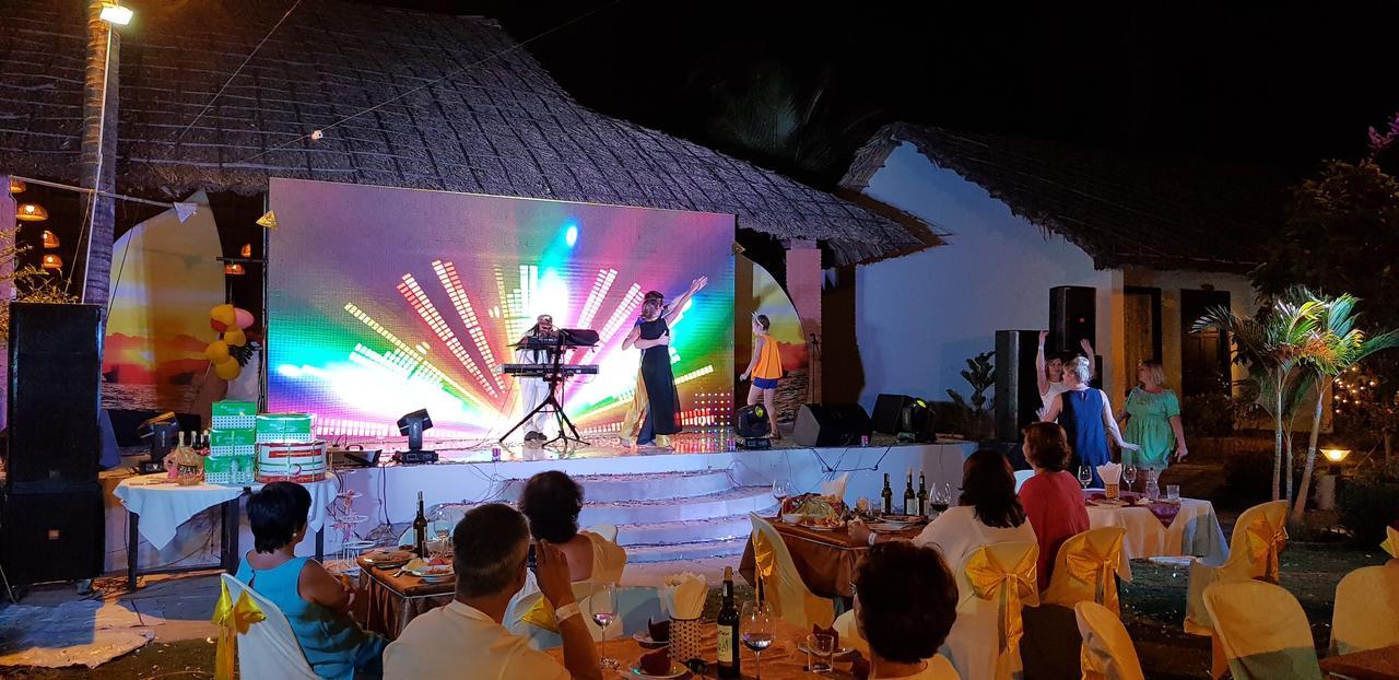 מואי נה Sun & Sands Beach Hotel מראה חיצוני תמונה